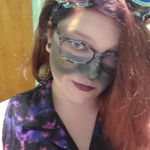 Meet your Posher, Leah